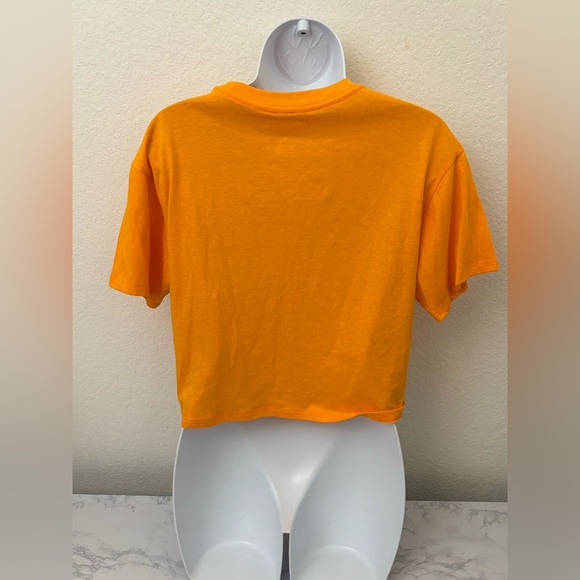 Coca-Cola Brand Fanta Orange Soda t-shirt Sz S Short sleeve Cropped Pullover - Picture 3 of 4